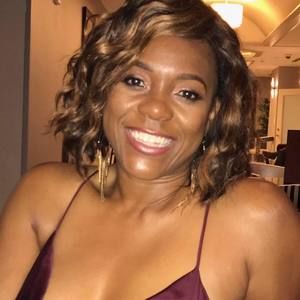 Meet your Posher, Connie